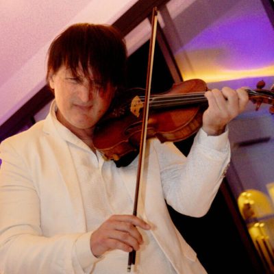 Edvin Marton Playing Violin 2